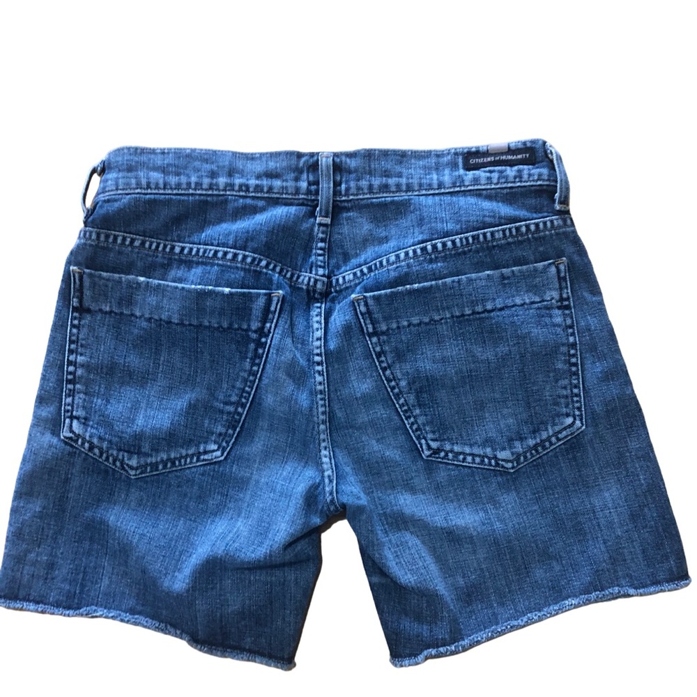 Citizens of Humanity Raw Hem Medium Wash Denim Shorts‎ women’s 25